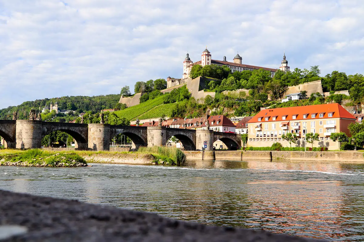 Würzburg: Cổng Mở Ra Thế Giới Cổ Tích
